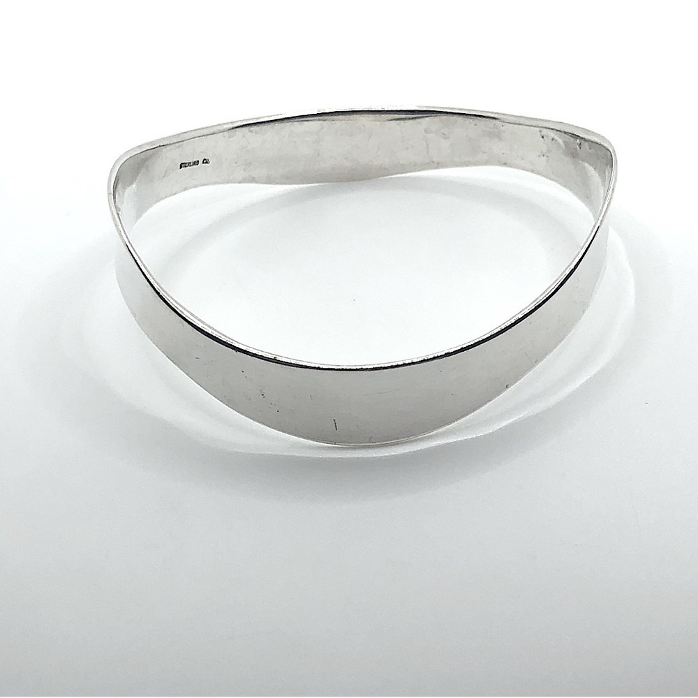 Vtg Sterling Silver Heavy Wide Wave Design / Shape Bangle 8.2”C / 2.6”D / 40g